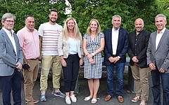 TVR-Mitgliederversammlung erstmals im Sommer nach der Wahl am 22.07.2021, v. li.: Schatzmeister Wolfgang Jung, Leiter Spielbetrieb Andreas Germei, Sportwart Christian Klapthor, Jugendwartin Sandra Beyl, Vizepräsidentin Dr. Kristina Weber, Präsident Ulrich Klaus, Leiter Sportentwicklung Alexander Specht, Geschäftsführer Lothar Markus.
